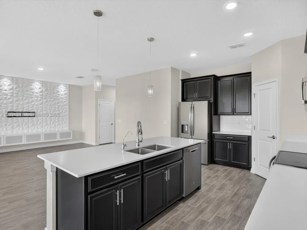 1152 Trappers Trail Loop Davenport, FL 33896