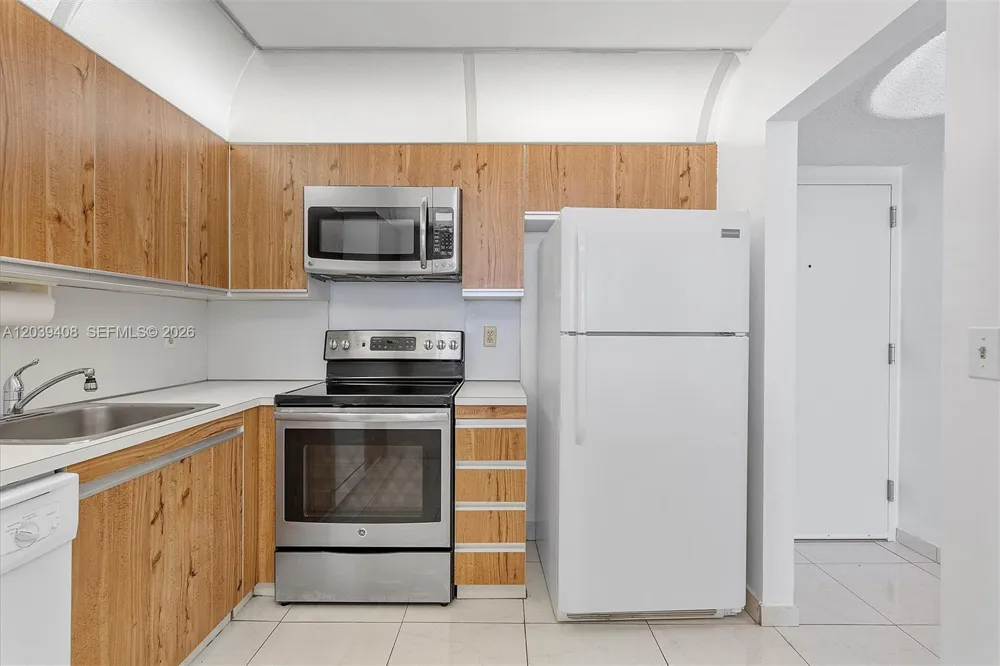 2301 S Ocean Dr #1406 Hollywood, FL 33019