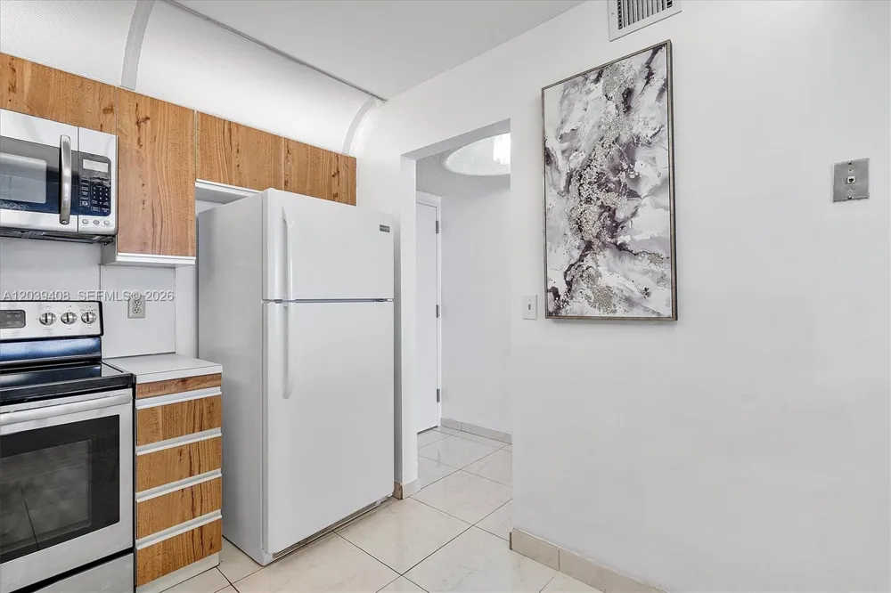 2301 S Ocean Dr #1406 Hollywood, FL 33019