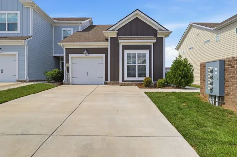 6617 Hanworth Trce