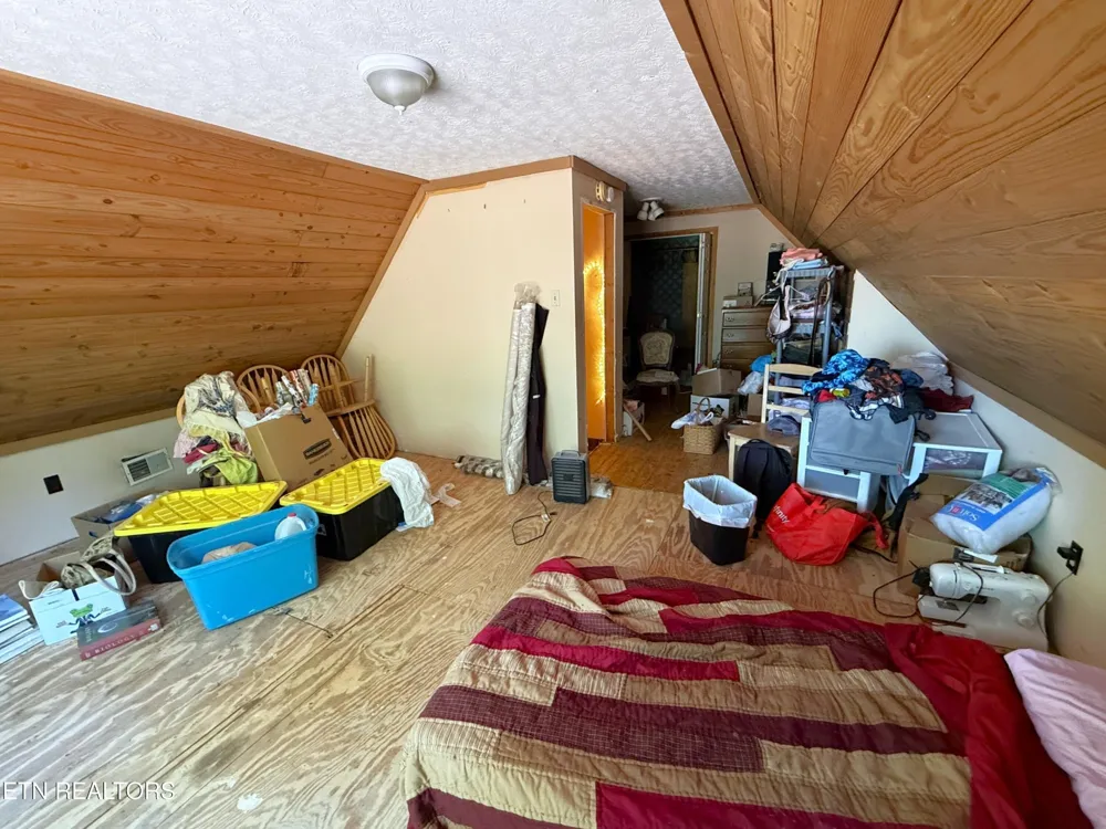 1040 Sturmhaben Way Newport, TN 37821