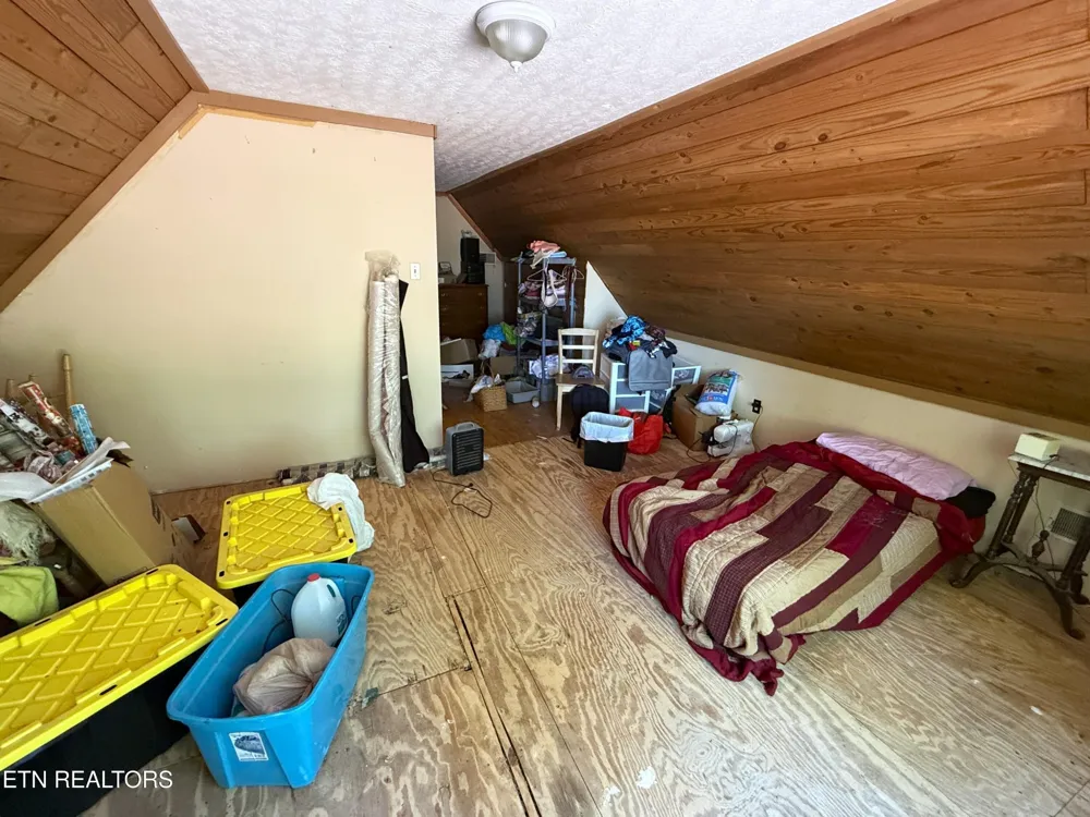 1040 Sturmhaben Way Newport, TN 37821