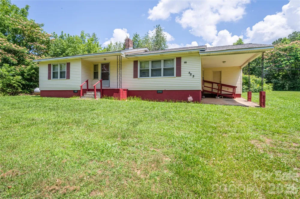 455 Huffman Road Blacksburg, SC 29702