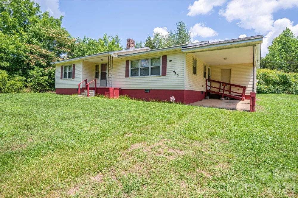 455 Huffman Road Blacksburg, SC 29702