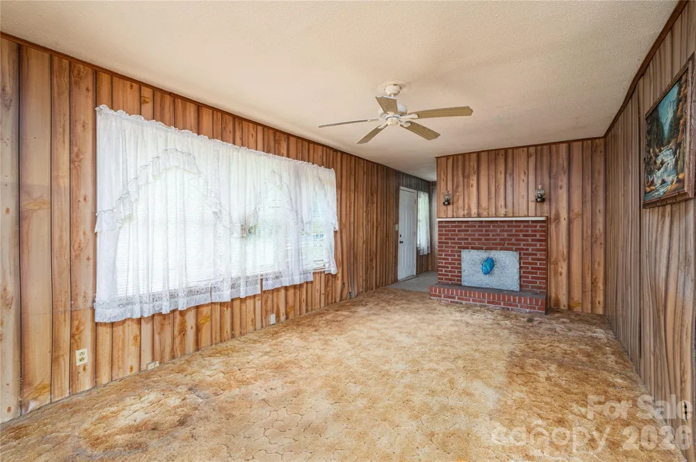 455 Huffman Road Blacksburg, SC 29702