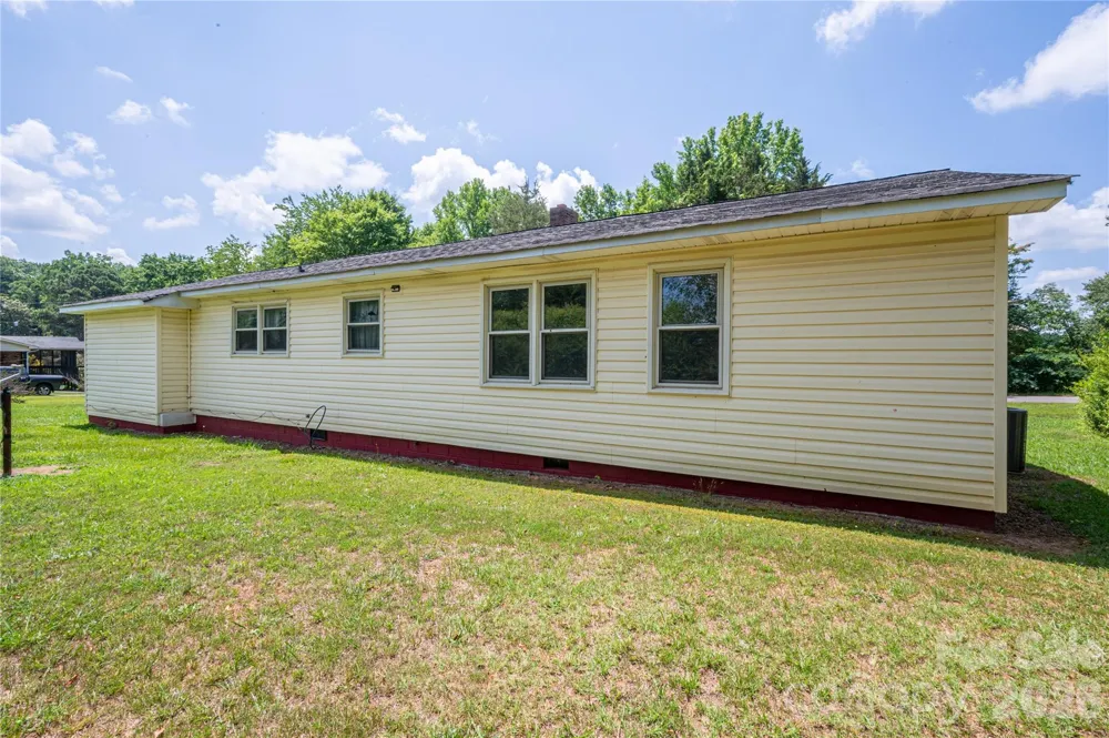 455 Huffman Road Blacksburg, SC 29702