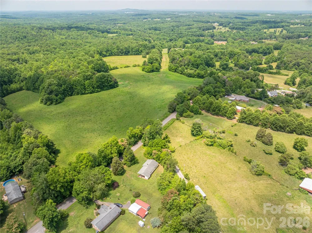 455 Huffman Road Blacksburg, SC 29702