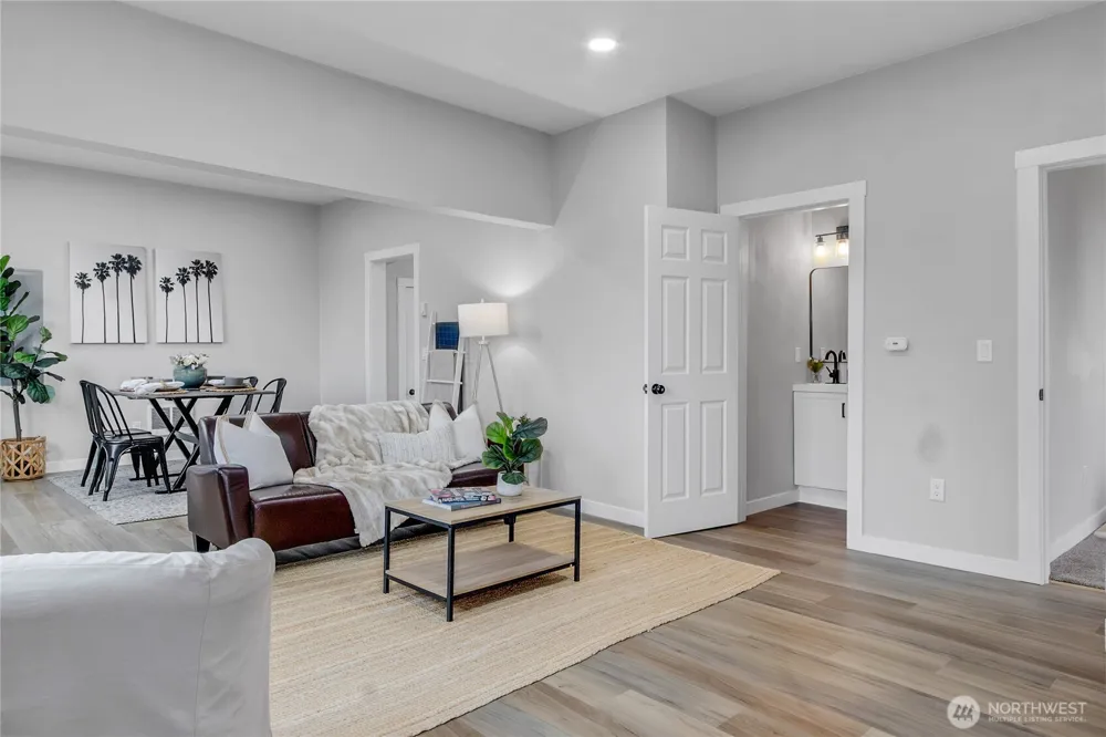 307 S Exchange Street Aberdeen, WA 98520
