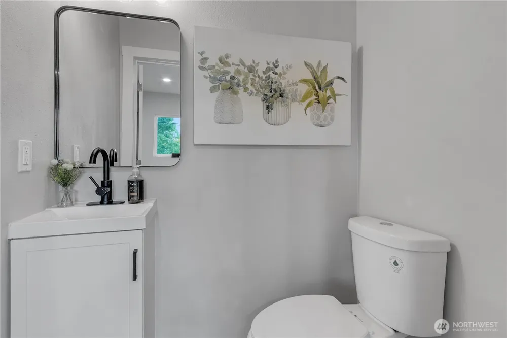307 S Exchange Street Aberdeen, WA 98520