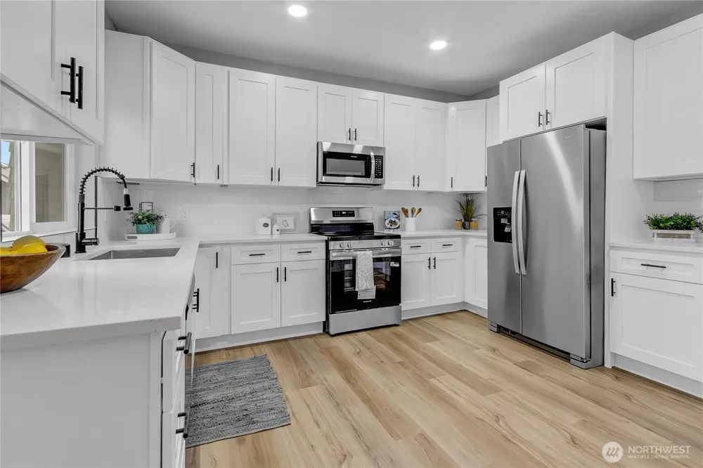 307 S Exchange Street Aberdeen, WA 98520