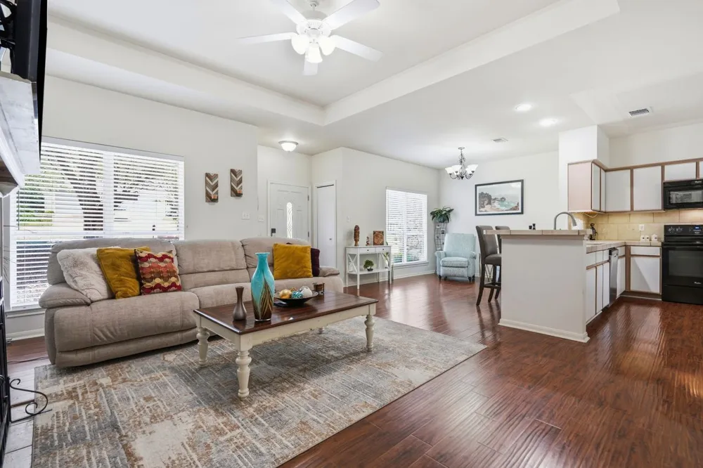 267 Mooring Circle Lakeway, TX 78734
