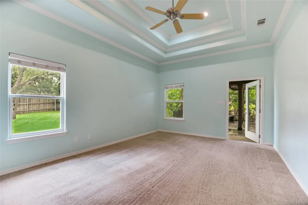 1002 Madison Circle Marble Falls, TX 78654