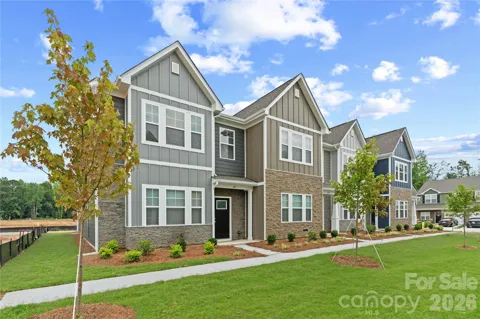 473 Etna Street #5601