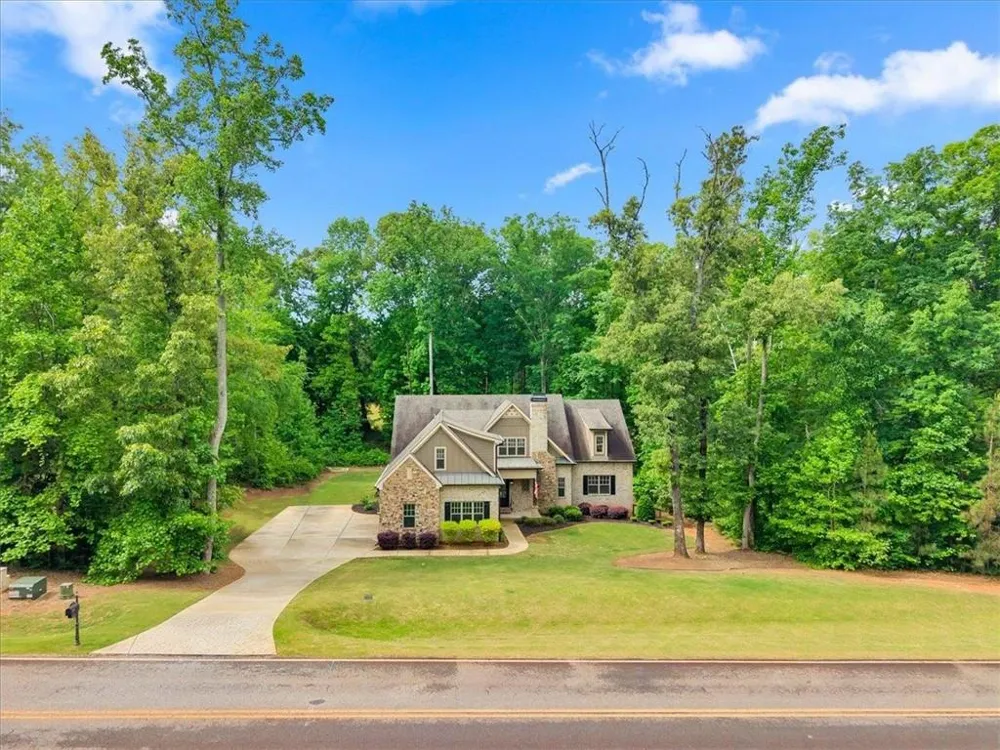 103 Heights Avenue Forsyth, GA 31029