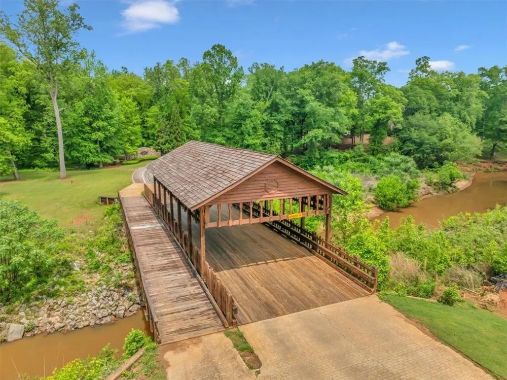 103 Heights Avenue Forsyth, GA 31029