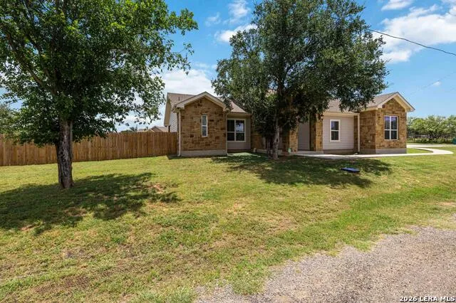 1512 Stonecrest Dr Granite Shoals, TX 78654