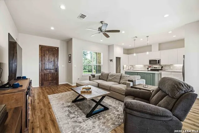 1512 Stonecrest Dr Granite Shoals, TX 78654