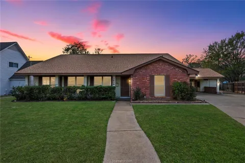 2606 Melba Circle