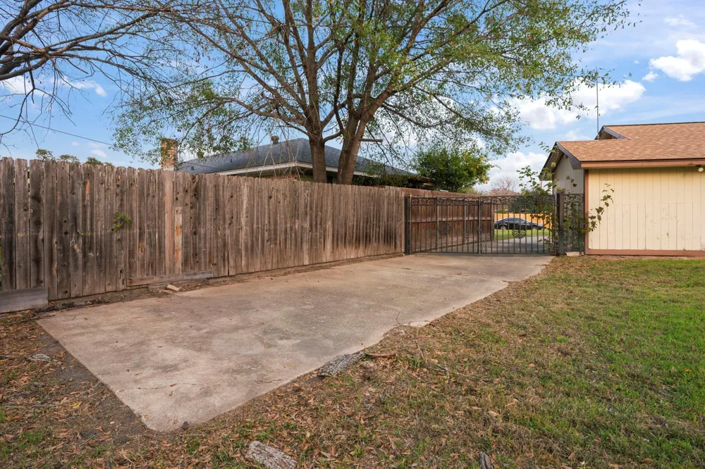 2606 Melba Circle Bryan, TX 77802