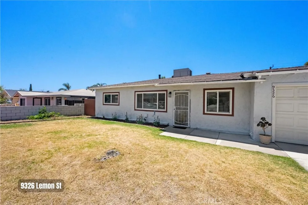 9326 Lemon Street Fontana, CA 92335