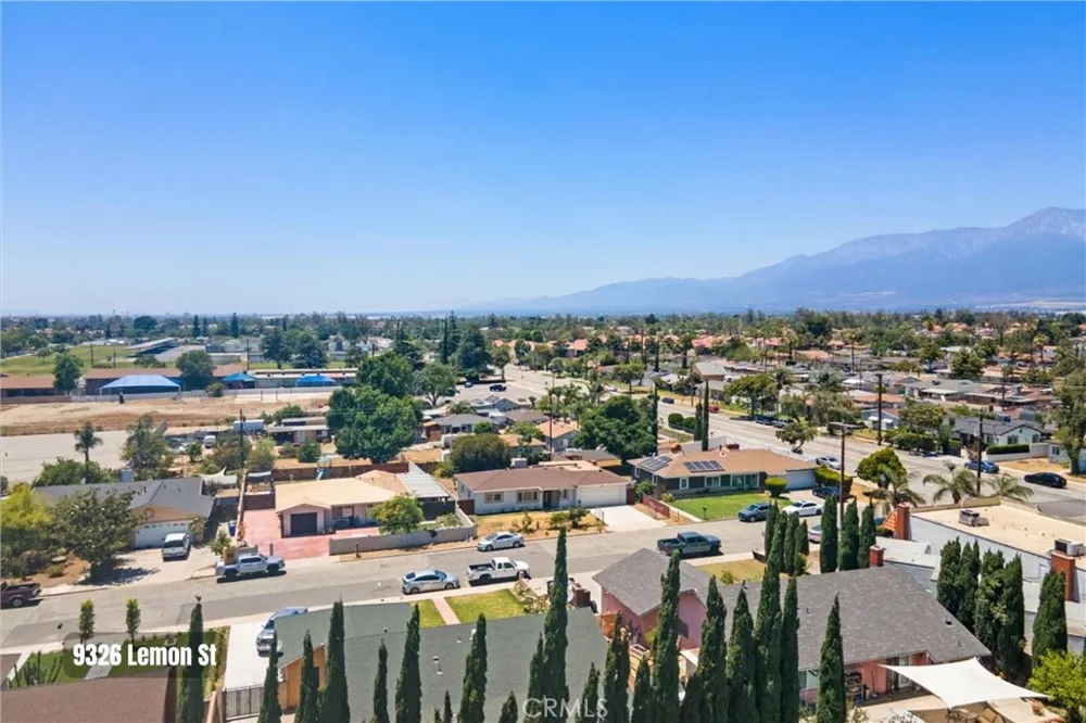 9326 Lemon Street Fontana, CA 92335