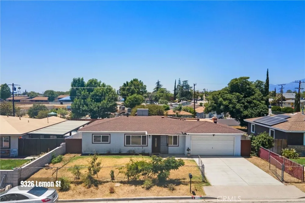 9326 Lemon Street Fontana, CA 92335