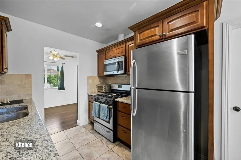 9326 Lemon Street Fontana, CA 92335