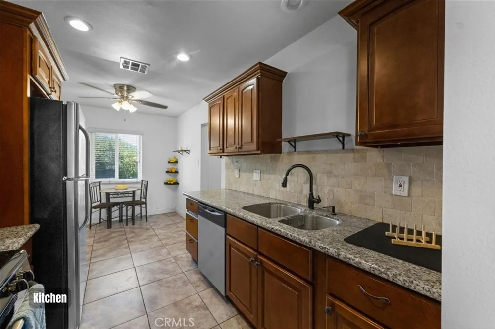 9326 Lemon Street Fontana, CA 92335