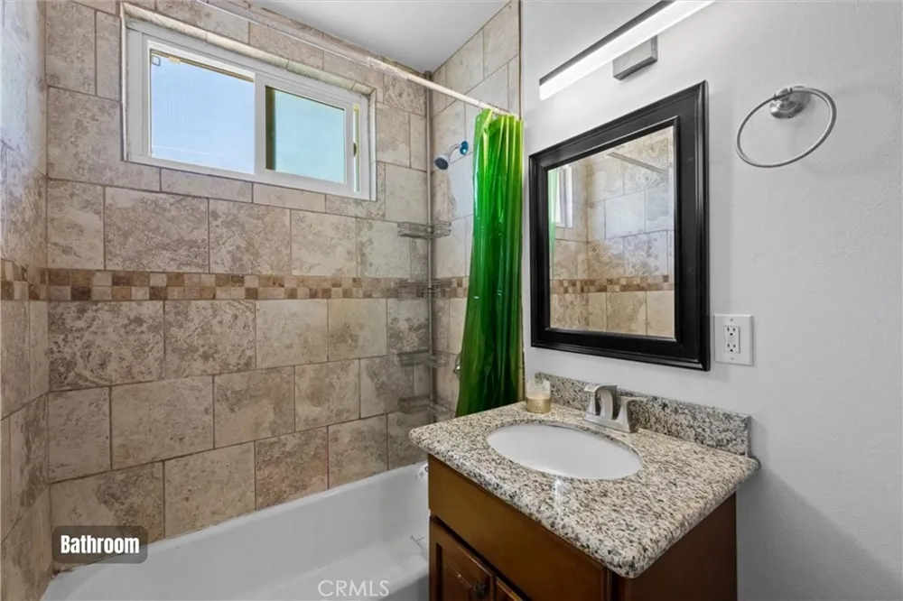 9326 Lemon Street Fontana, CA 92335