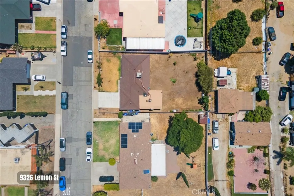 9326 Lemon Street Fontana, CA 92335