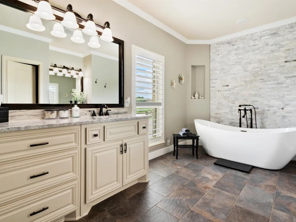 178 Las Colinas Trail Cross Roads, TX 76227