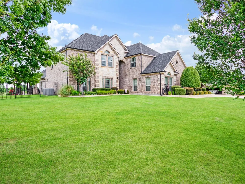 178 Las Colinas Trail Cross Roads, TX 76227