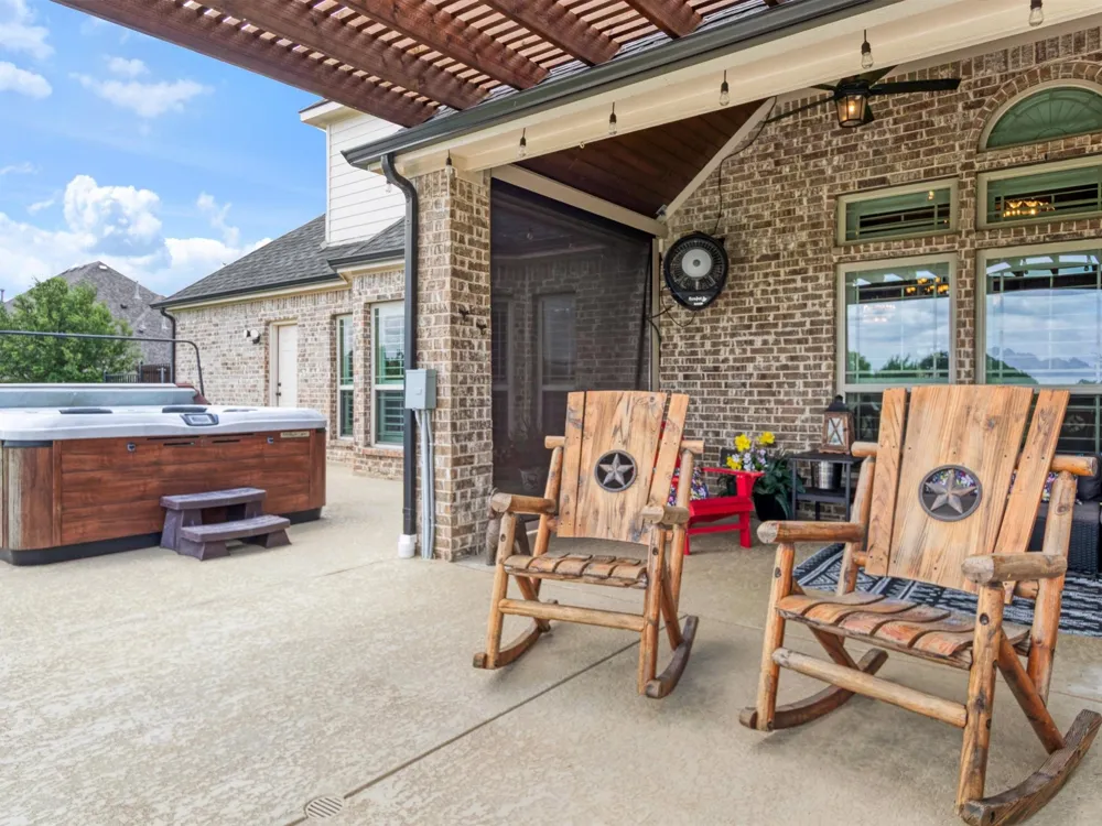 178 Las Colinas Trail Cross Roads, TX 76227
