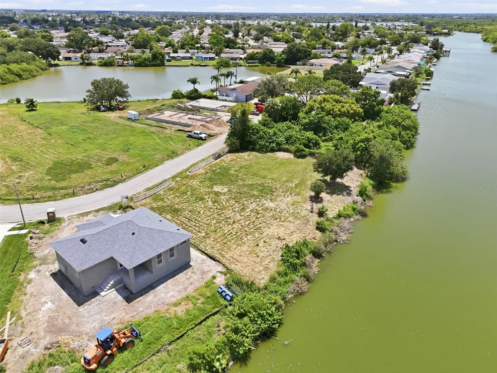 1504 JACKSON DRIVE Holiday, FL 34691