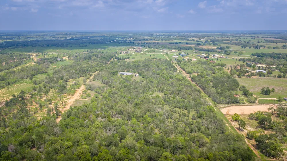 4082 Old Colony Line Road Lockhart, TX 78644
