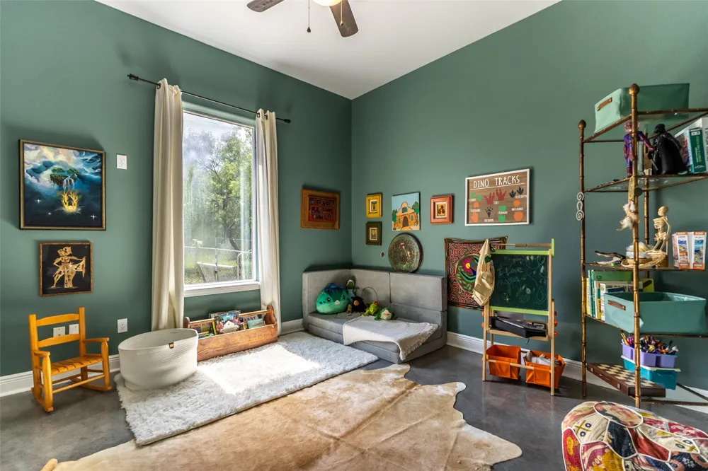 4082 Old Colony Line Road Lockhart, TX 78644