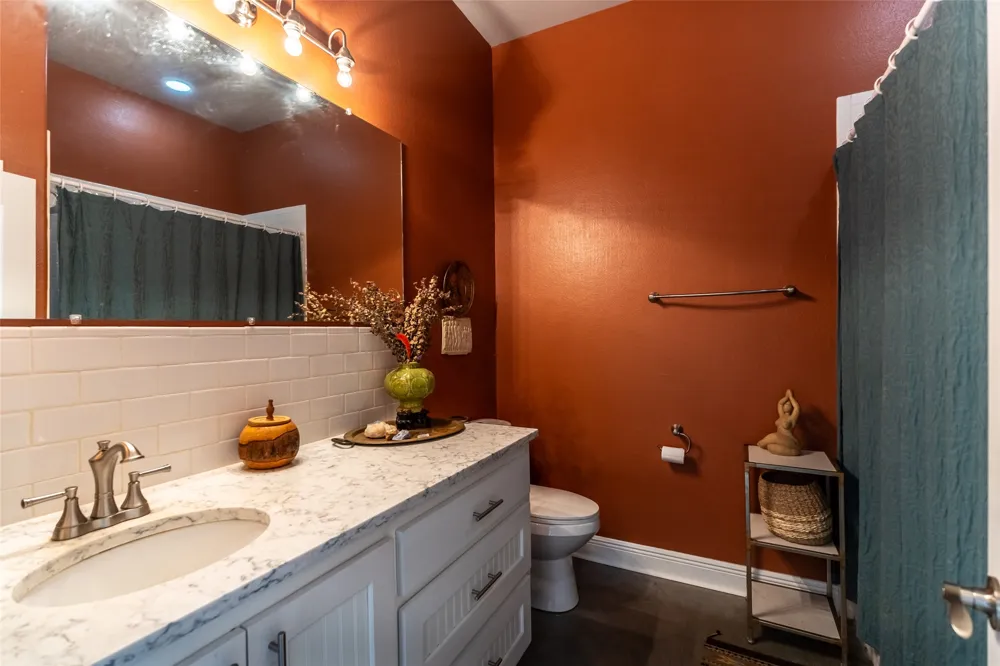 4082 Old Colony Line Road Lockhart, TX 78644