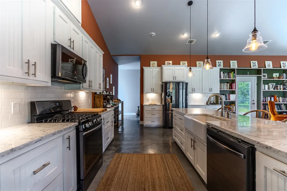 4082 Old Colony Line Road Lockhart, TX 78644