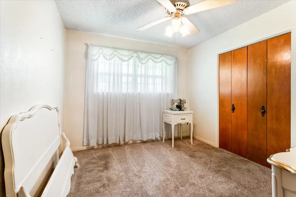 3472 Desvoignes Road Denison, TX 75021