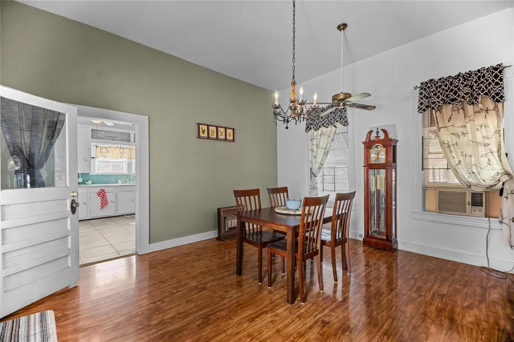 207 W Elder Street Colmesneil, TX 75938