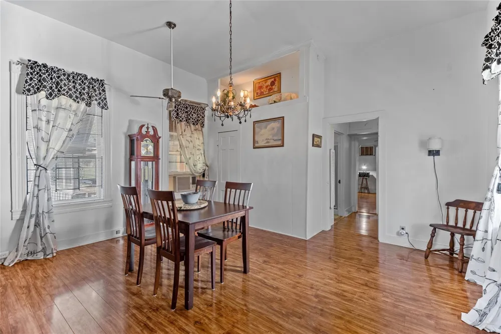 207 W Elder Street Colmesneil, TX 75938