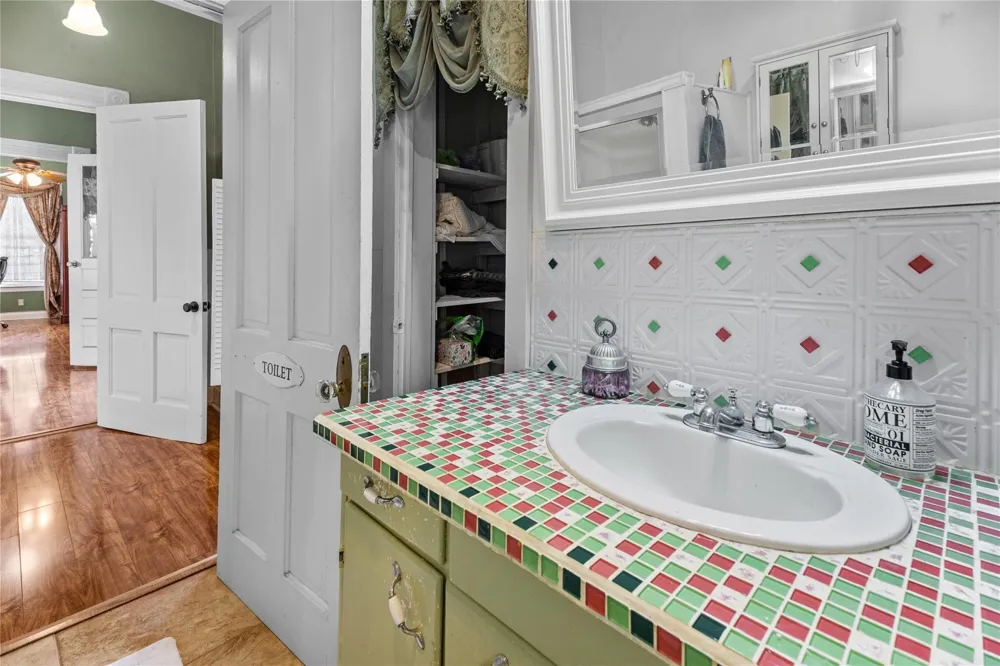 207 W Elder Street Colmesneil, TX 75938