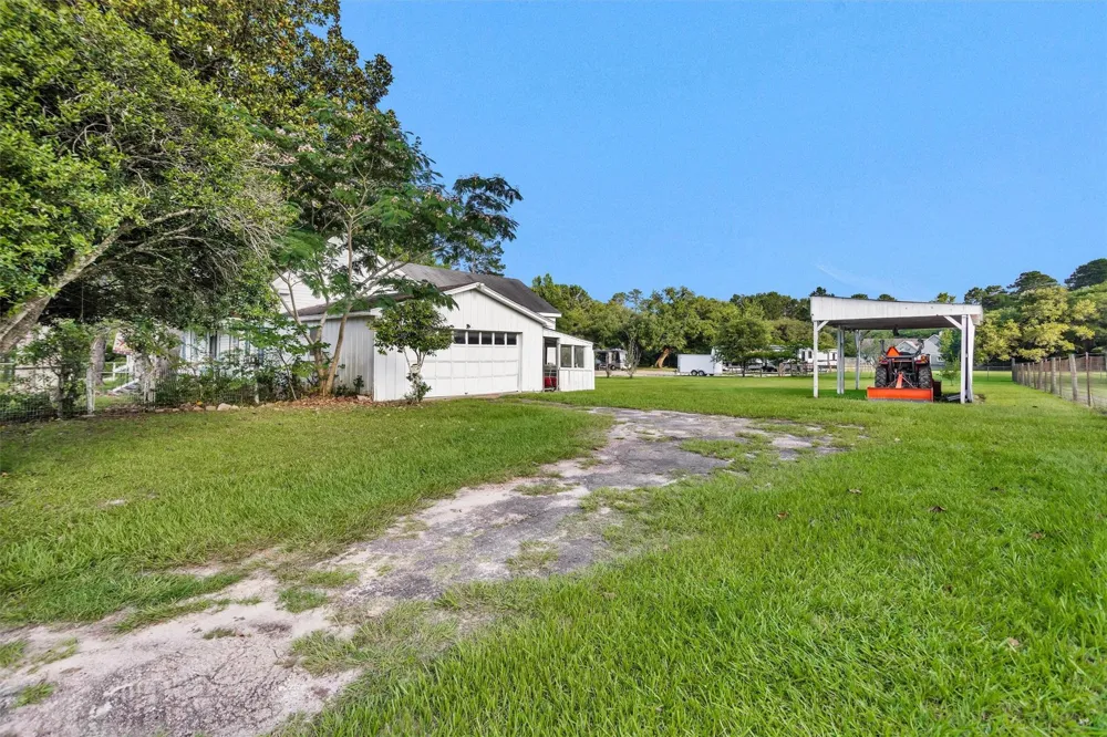207 W Elder Street Colmesneil, TX 75938