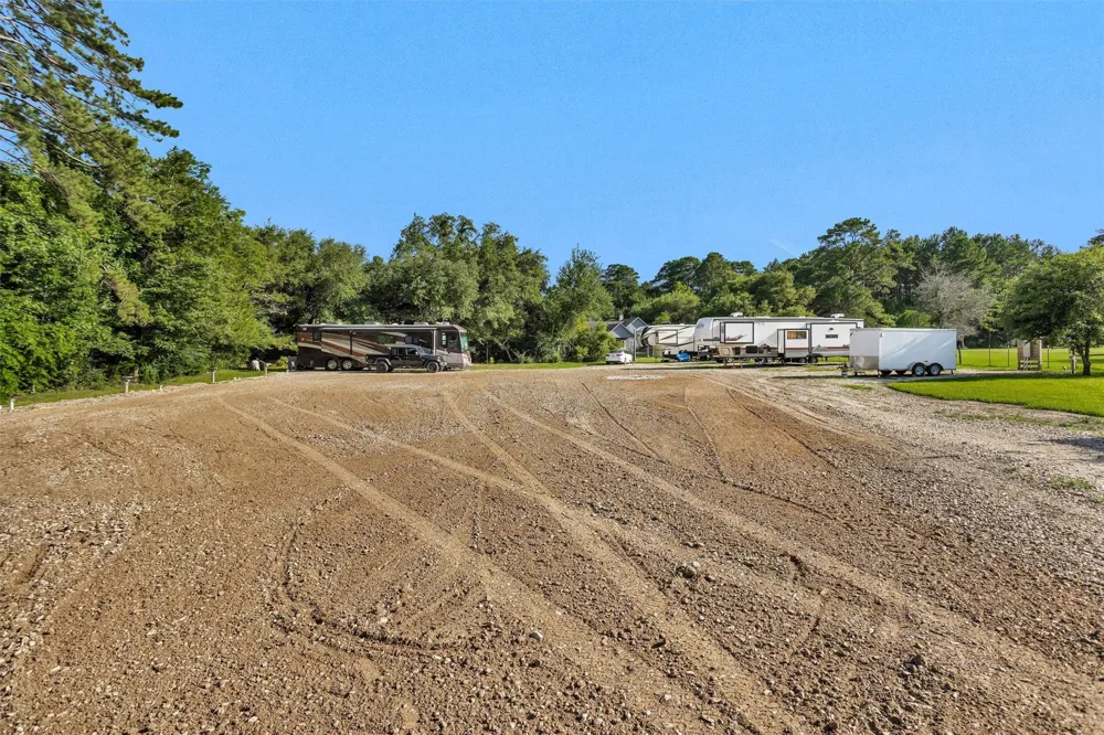 207 W Elder Street Colmesneil, TX 75938