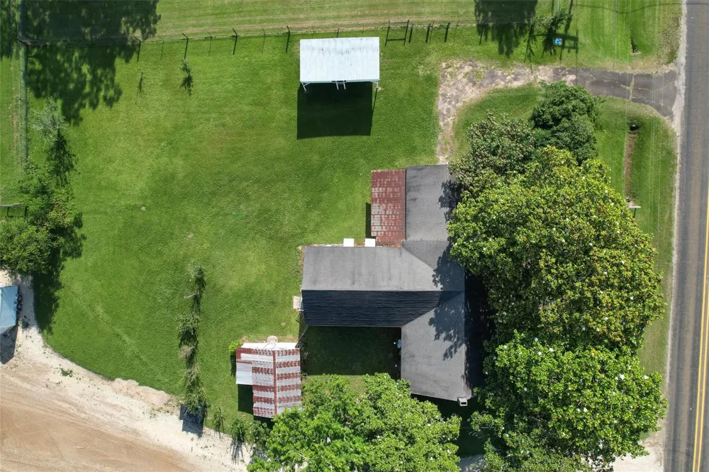207 W Elder Street Colmesneil, TX 75938