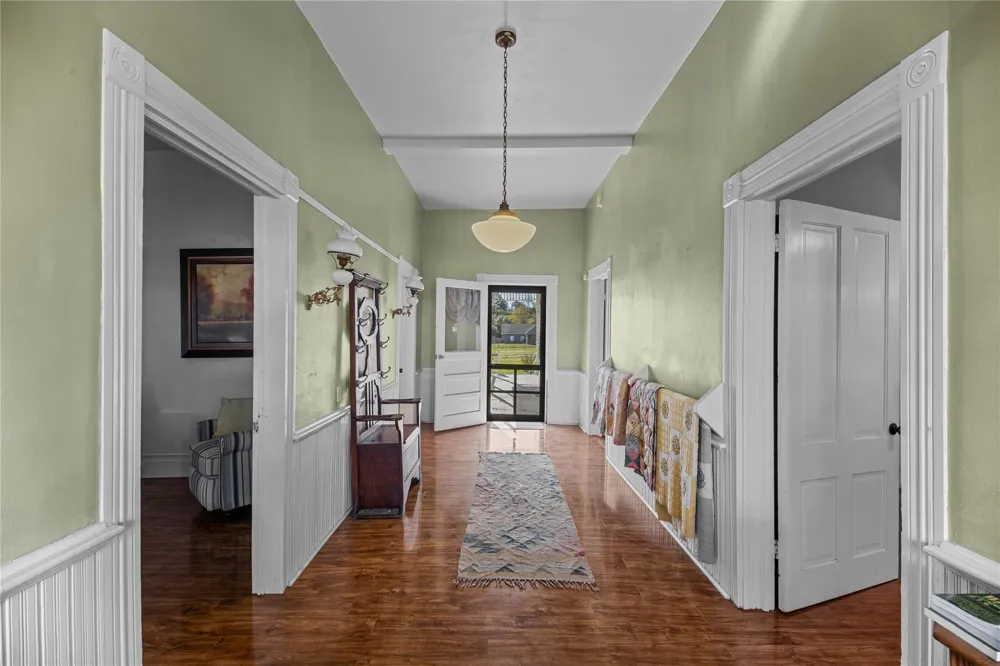 207 W Elder Street Colmesneil, TX 75938