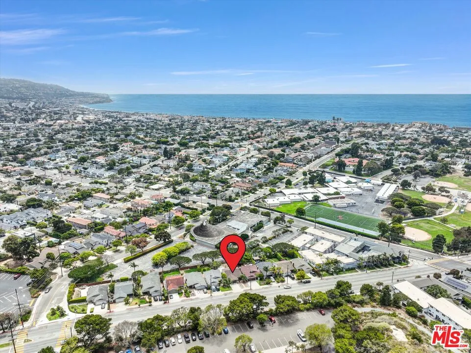 1021 Camino Real Redondo Beach, CA 90277