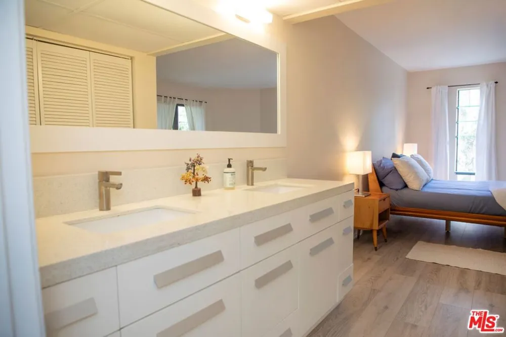 950 Kings Road #245 West Hollywood, CA 90069