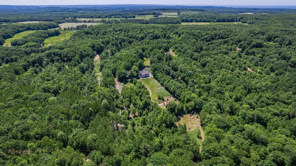 8562 W Woodridge Drive Mears, MI 49436