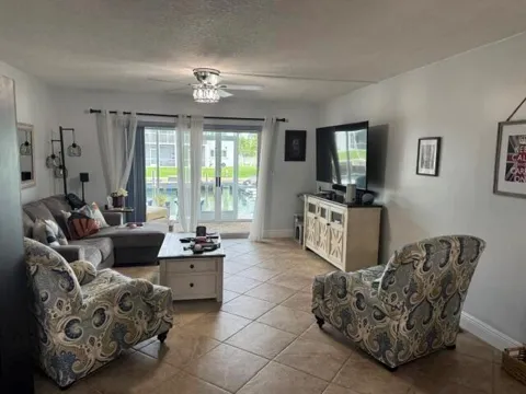 121 Wettaw Lane #115